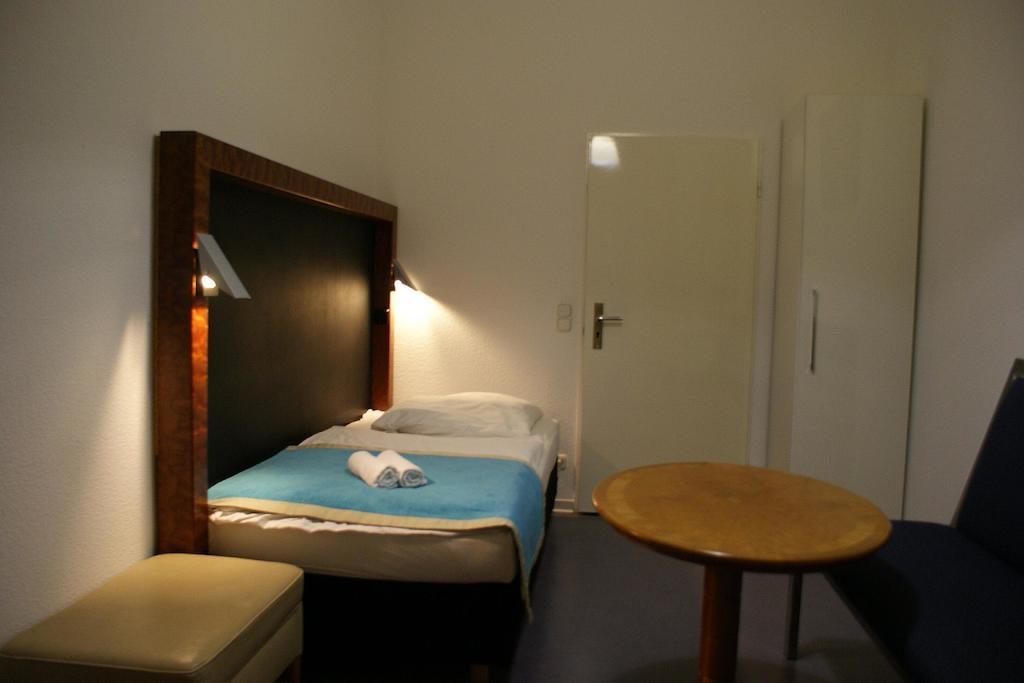 Hotel Garni Aaberna Berlín Pokoj fotografie